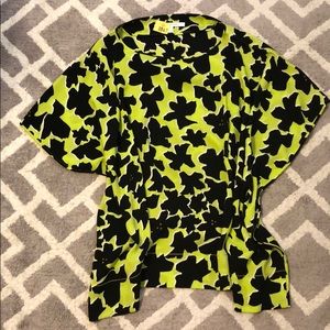 DIANE VON FURSTENBERG black and green top. Flowy